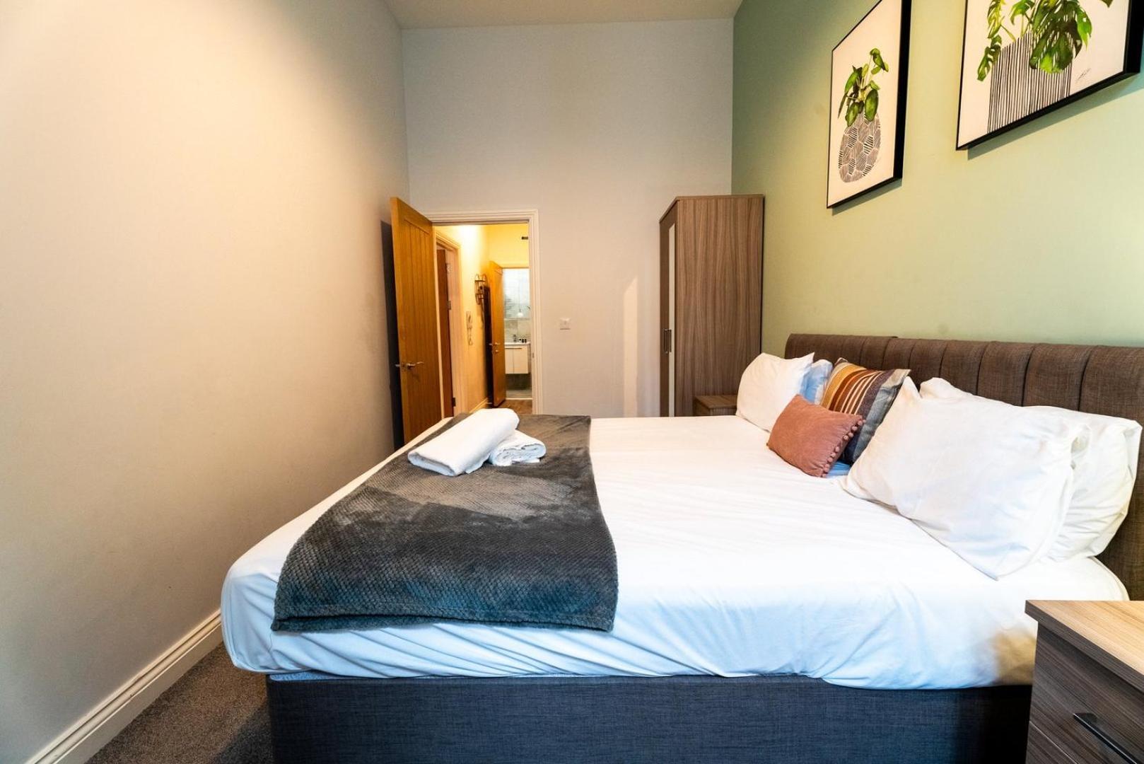 Free Parking | Smart Tv | 4 Guests Lejlighed Swansea Eksteriør billede