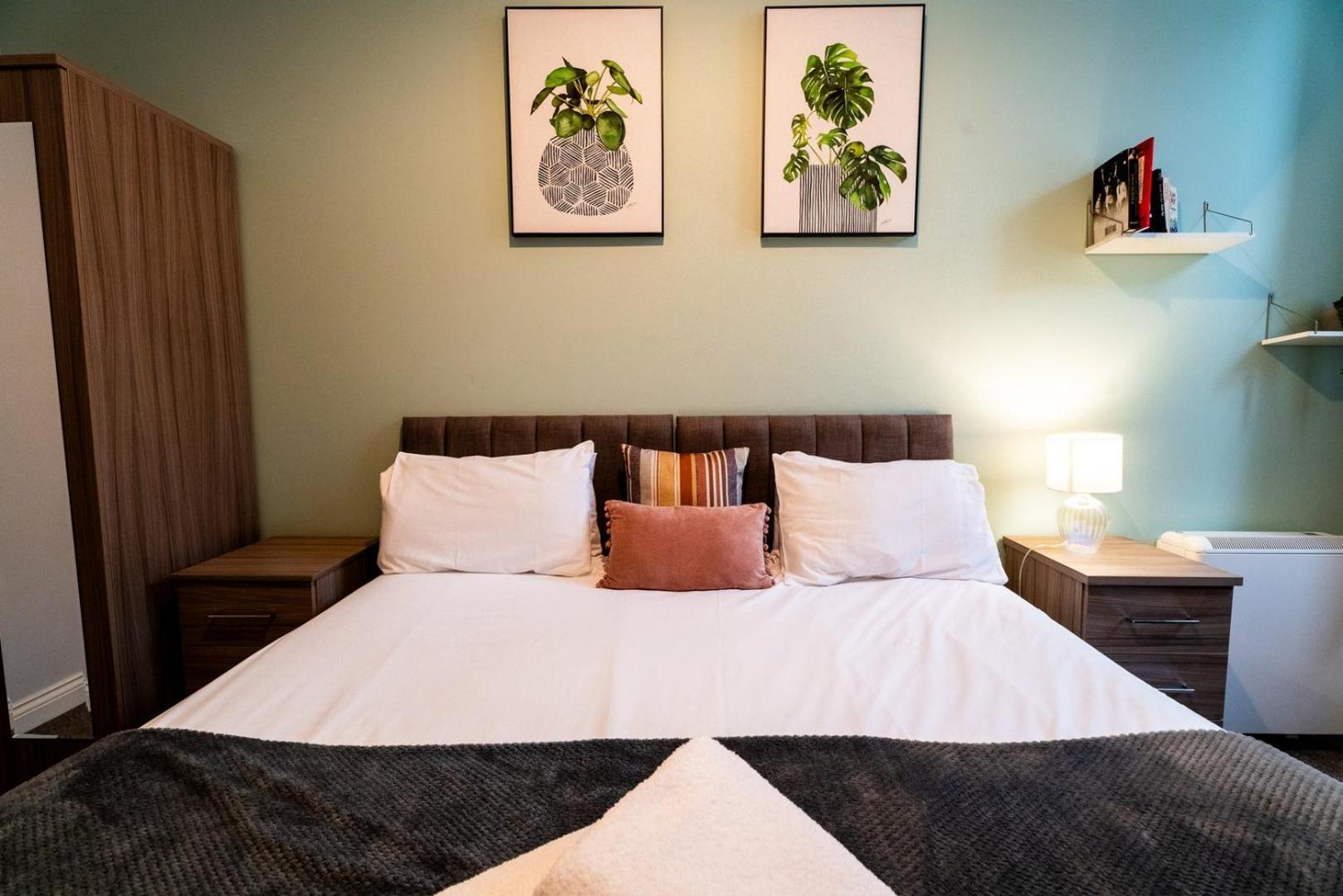 Free Parking | Smart Tv | 4 Guests Lejlighed Swansea Eksteriør billede