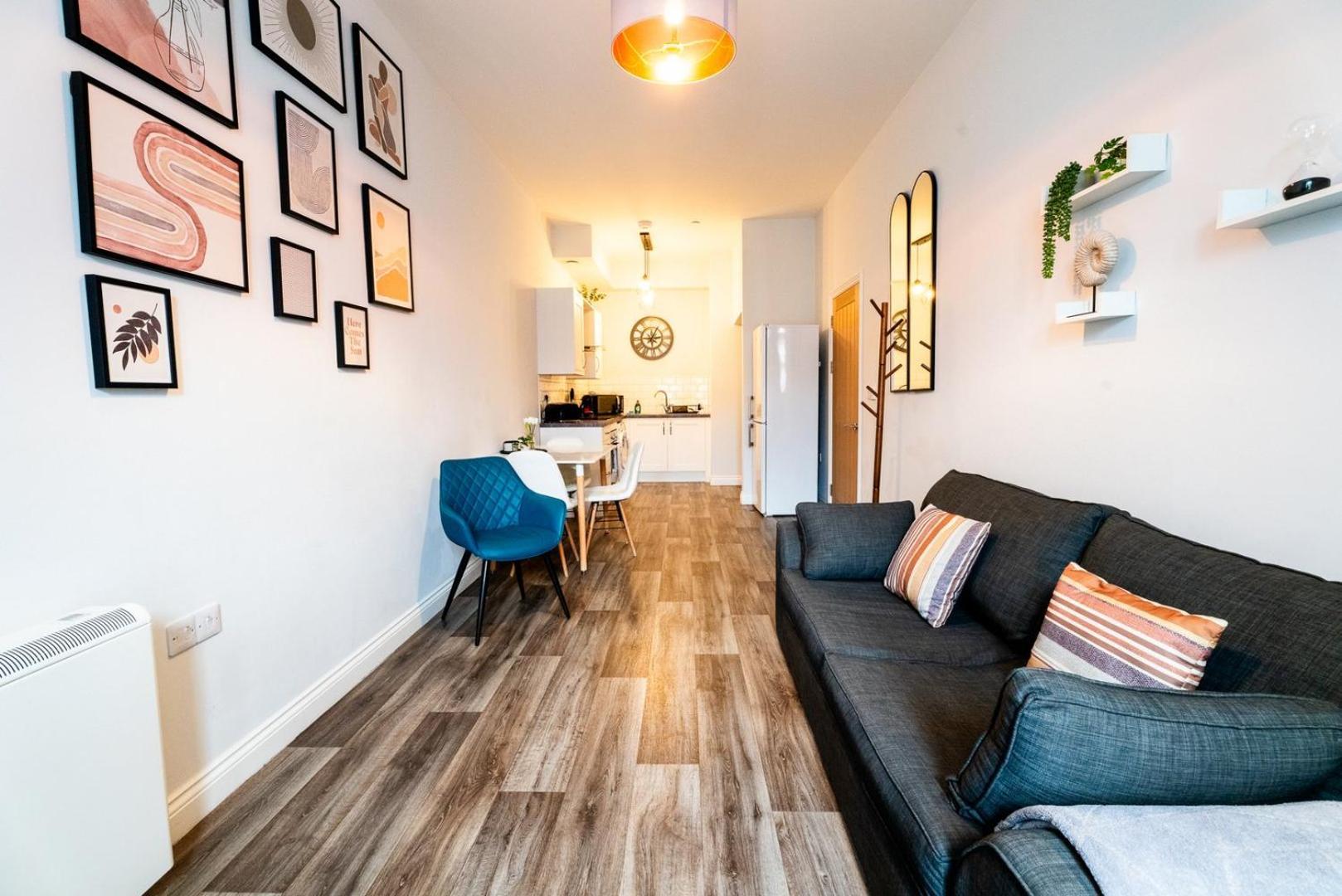 Free Parking | Smart Tv | 4 Guests Lejlighed Swansea Værelse billede