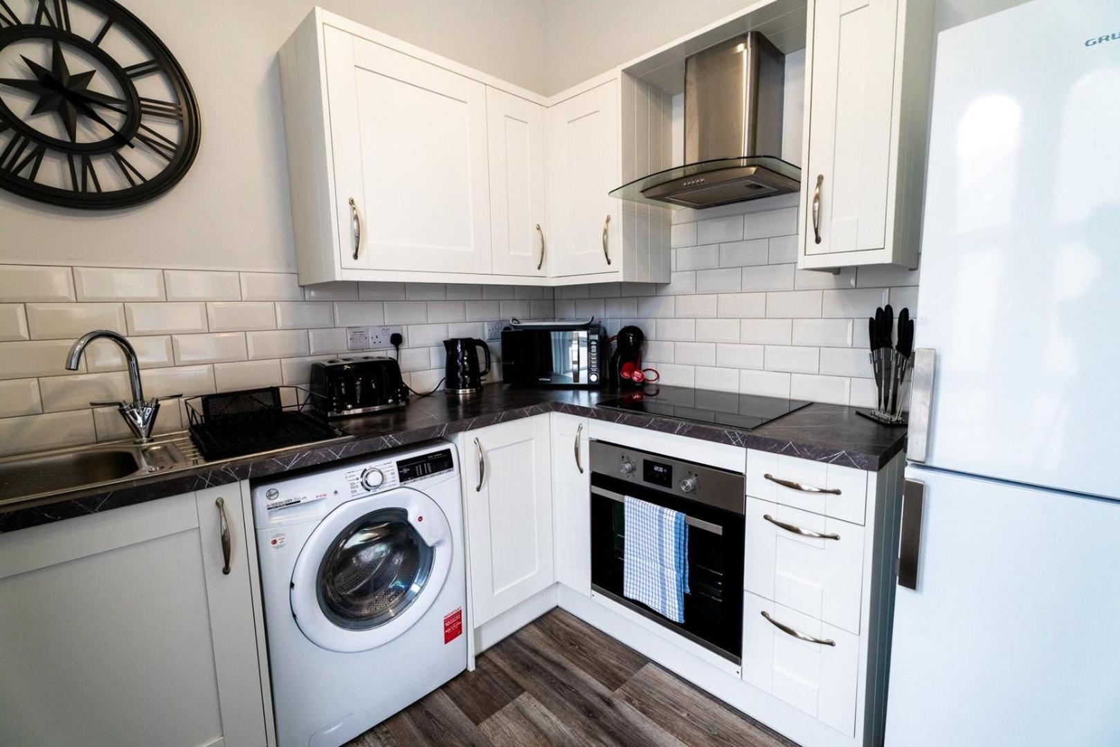 Free Parking | Smart Tv | 4 Guests Lejlighed Swansea Værelse billede