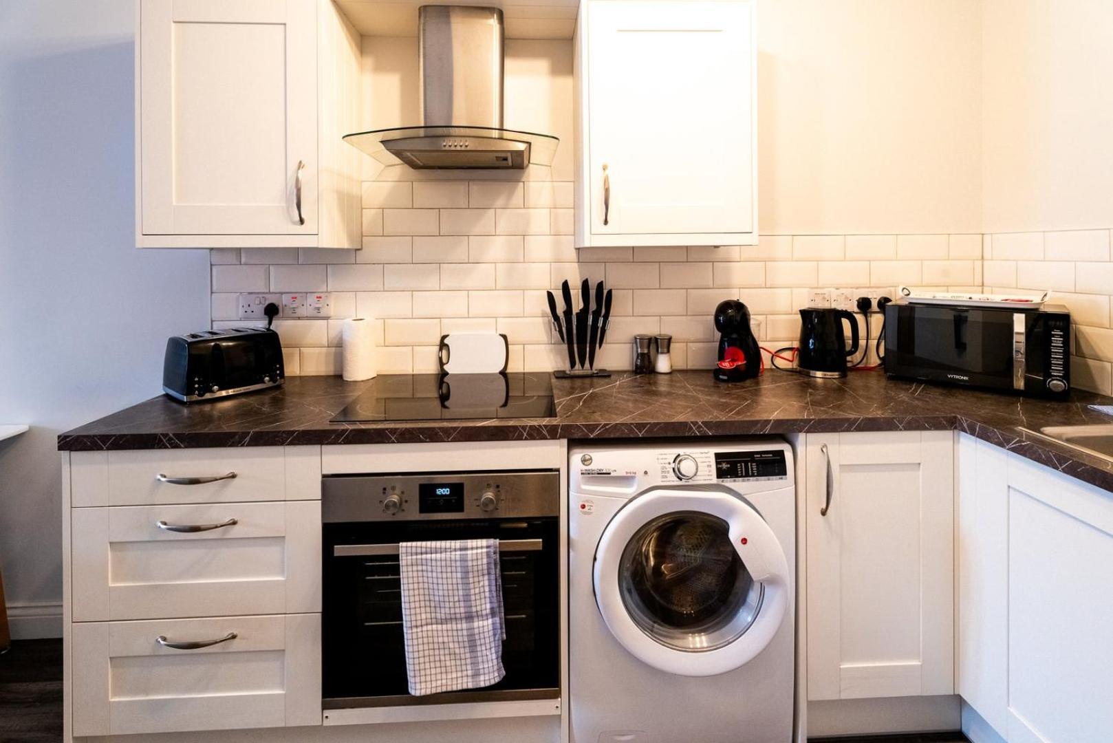 Free Parking | Smart Tv | 4 Guests Lejlighed Swansea Værelse billede