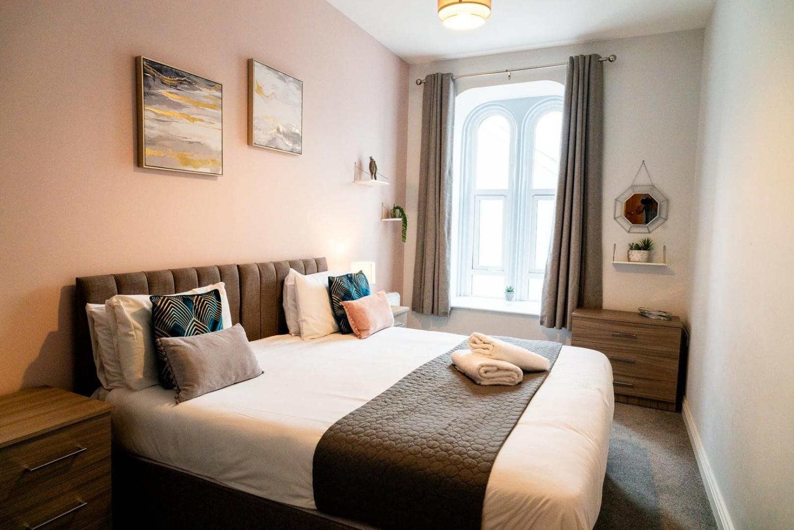 Free Parking | Smart Tv | 4 Guests Lejlighed Swansea Værelse billede