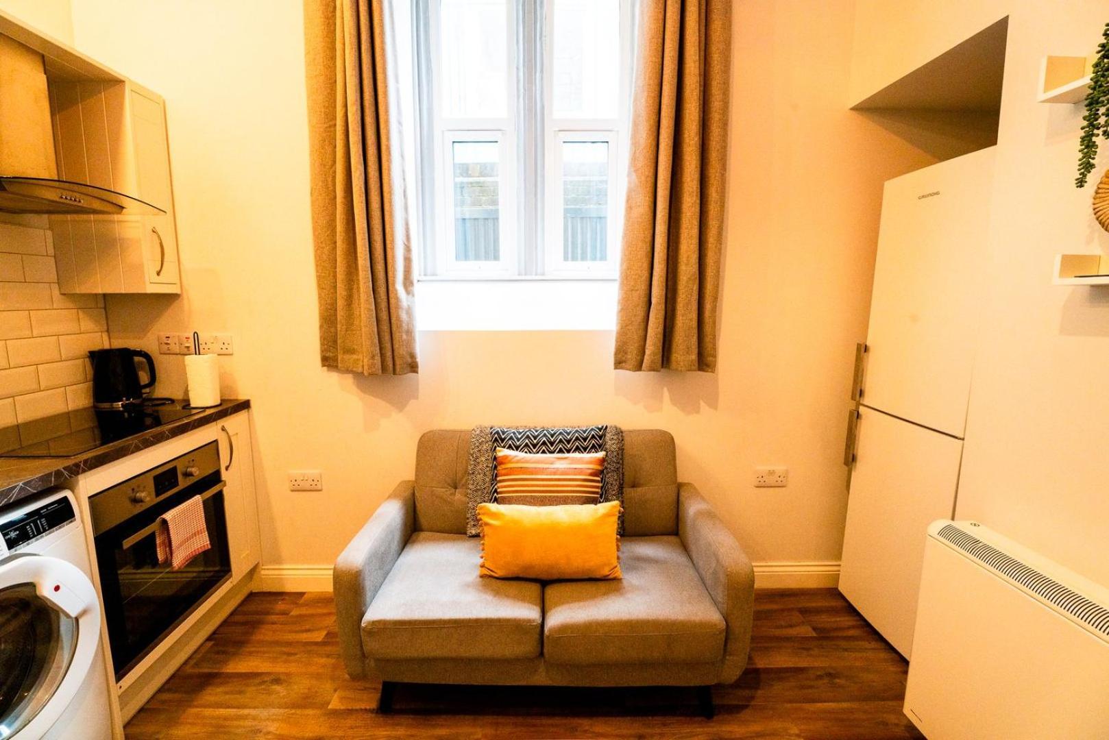 Free Parking | Smart Tv | 4 Guests Lejlighed Swansea Værelse billede