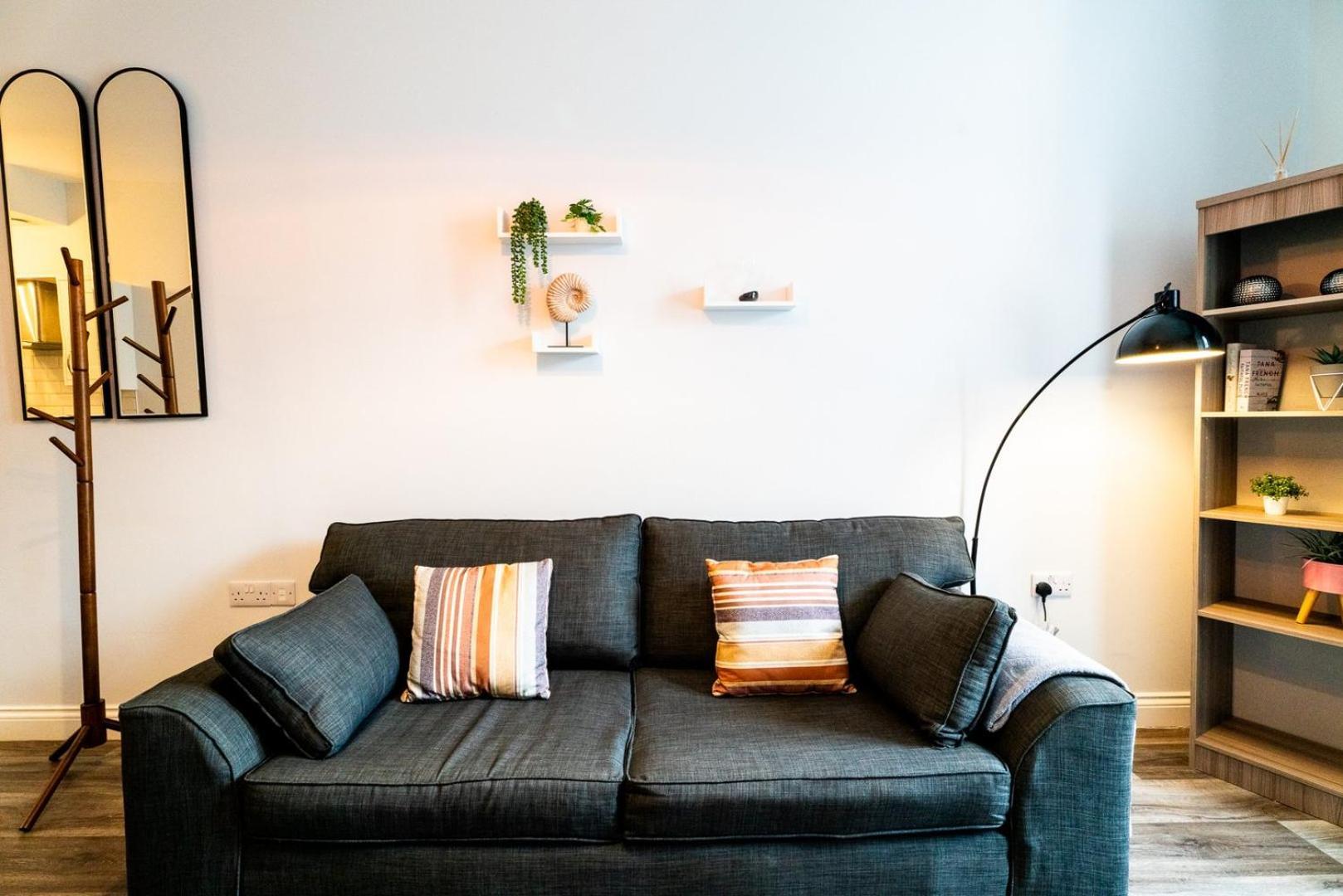 Free Parking | Smart Tv | 4 Guests Lejlighed Swansea Værelse billede