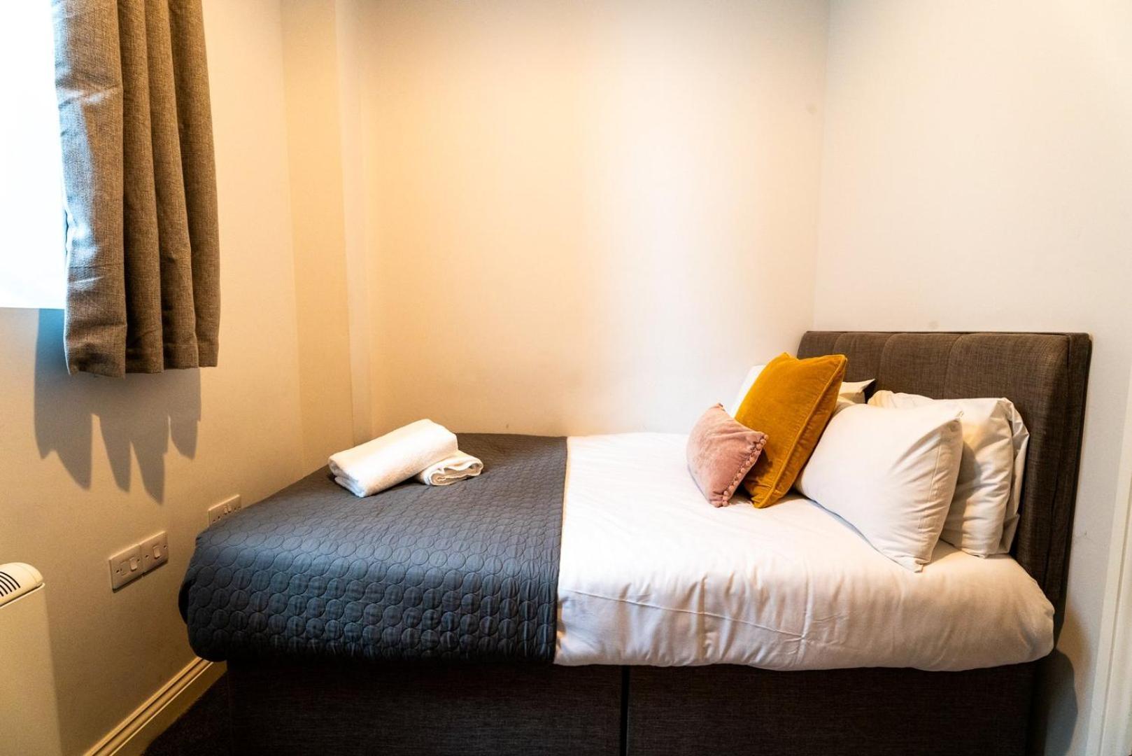 Free Parking | Smart Tv | 4 Guests Lejlighed Swansea Værelse billede