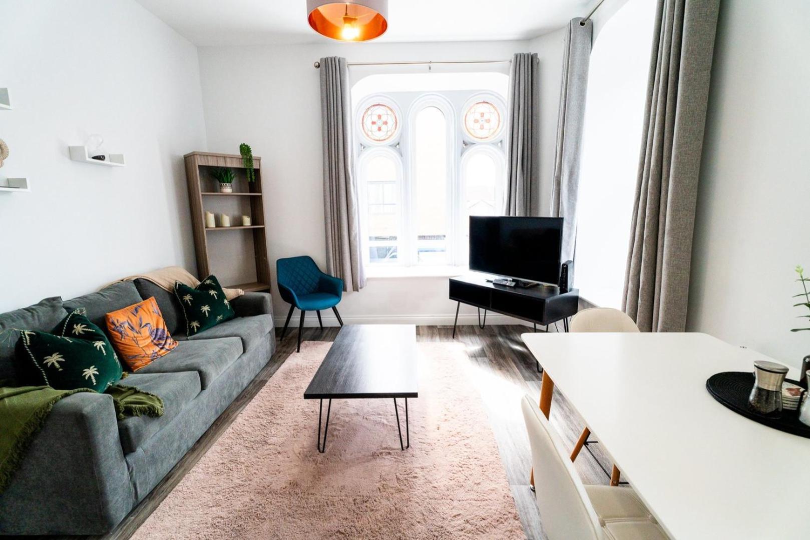 Free Parking | Smart Tv | 4 Guests Lejlighed Swansea Værelse billede