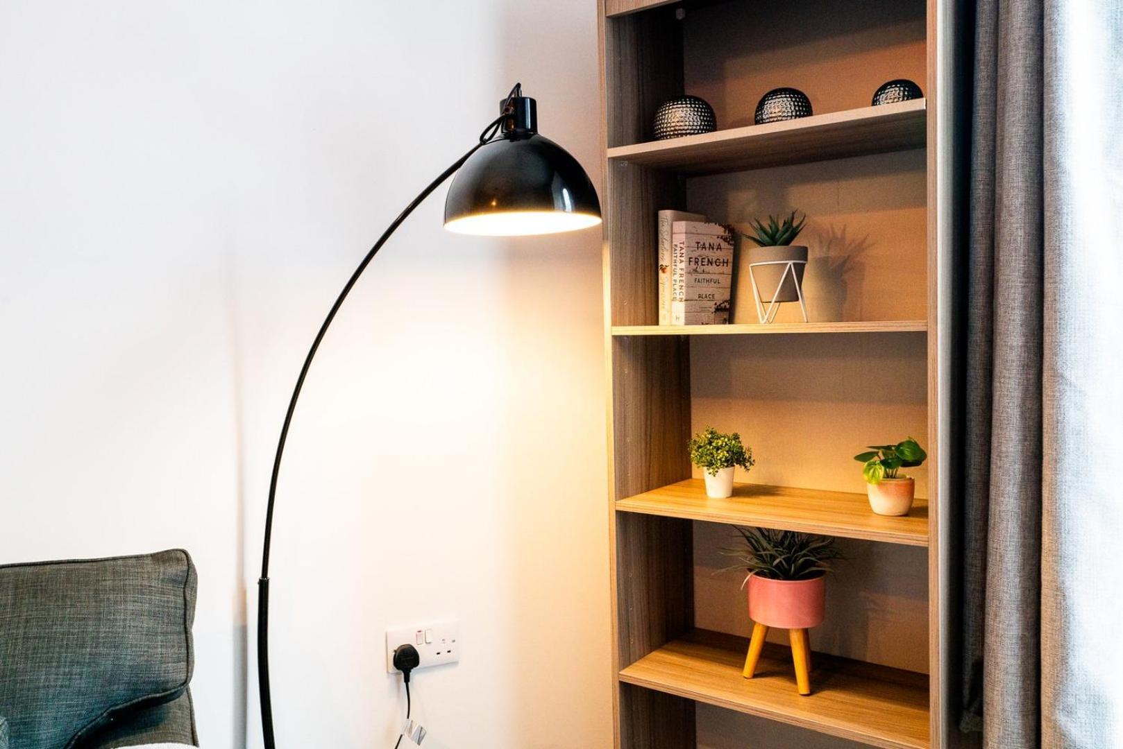 Free Parking | Smart Tv | 4 Guests Lejlighed Swansea Værelse billede